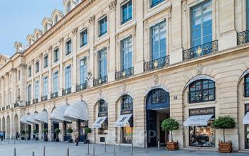 Façade bâtiment de bureaux dans un lieu prestigieux à la Place Vendôme