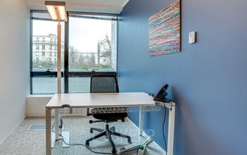 Mettez vous au travail dans ce bureau privatif au Boulevard Victor