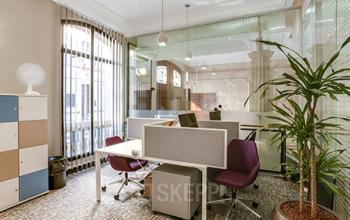 Espace de coworking pour travailler en équipe à la rue de l'Amiral Hamelin