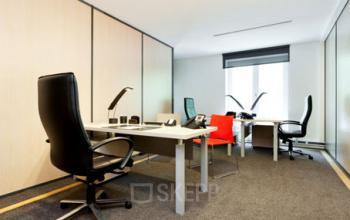 Bureaux avec fauteuils ergonomiques à l'avenue Kléber