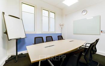 Salle de réunion où vous pourrez organiser des meetings ou des formations à la rue Raffet