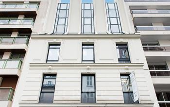 Extérieur centre d'affaires dans la Rue Cardinet