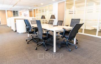 Bureaux en open space lumineux dans la Rue Saint Fiacre