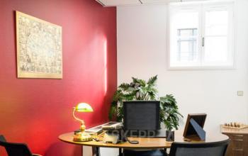 Bureau privé décoré avec goût à la rue du Quatre-Septembre