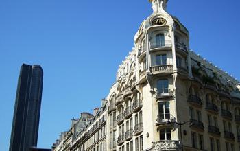 Bureaux à louer dans un immeuble de style Art Nouveau dans la Rue de Rennes