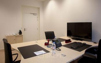 Bureau où vous pouvez travailler en paix dans la rue de Grenelle
