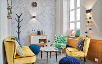 Espace convivial où vous pourrez vous détendre avec vos collègues dans la rue Saint-Honoré