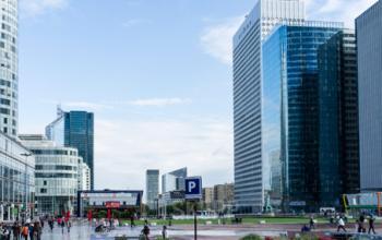 Grattes-ciel impressionnants à Puteaux la Défense