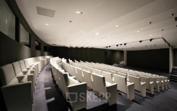 Auditorium pour organiser vos conférences au cours Valmy