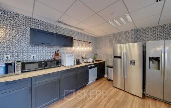 Vous pouvez préparer un délicieux repas dans notre cuisine pendant votre pause déjeuner dans la rue Villiers