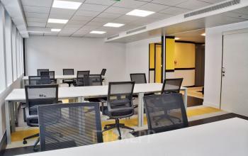 Nos bureaux en open space vous donne envie de partager vos idées au sein de vos équipes dans la rue de Chartres