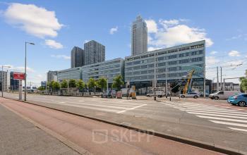 Street view of Vasteland 42-110 in Rotterdam Center, ideal for those seeking office space rental.