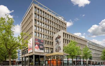 Exterior view of the office building on Coolsingel 65, Rotterdam Center, ideal for office space rental.