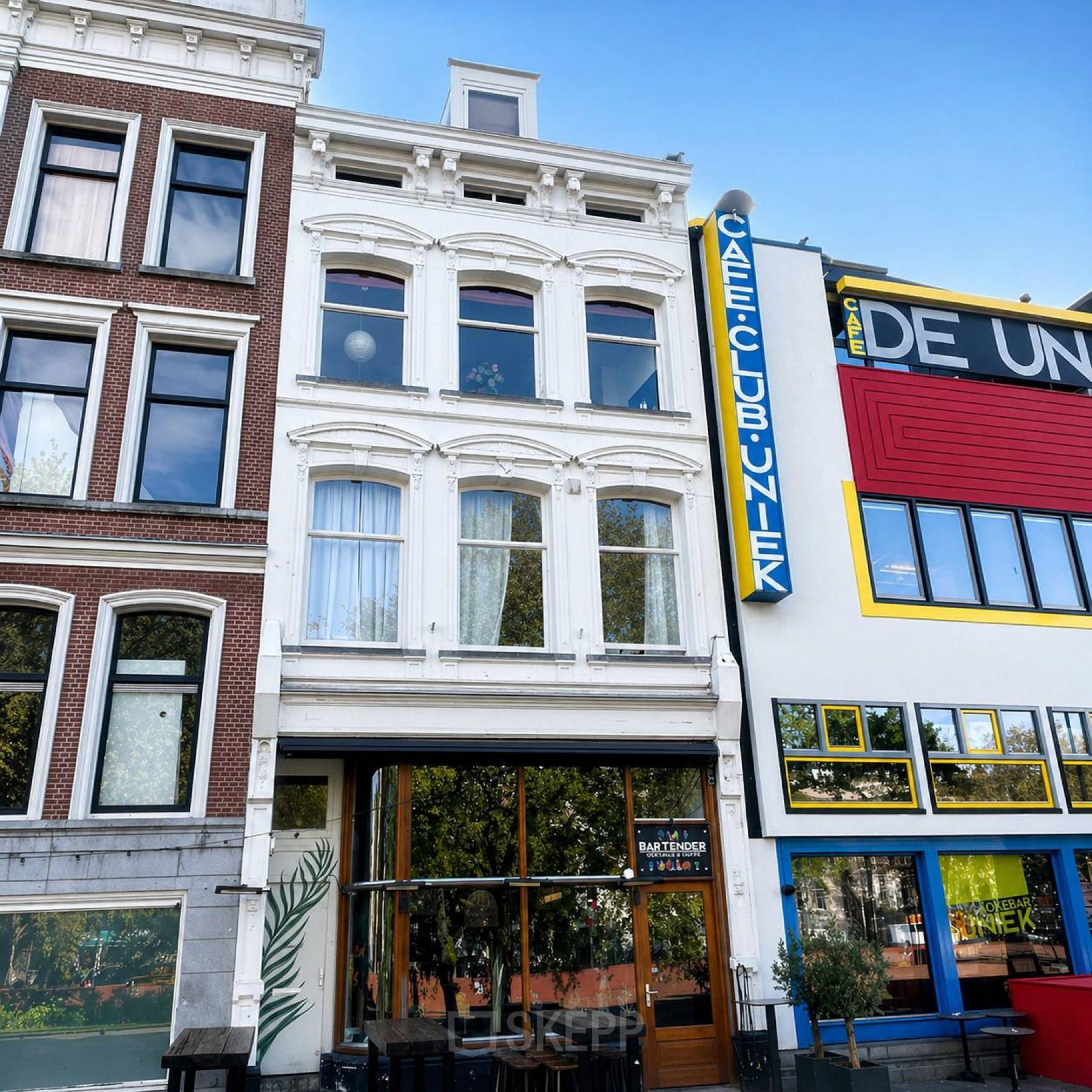 Exterior view of office building at Mauritsweg 33 A01 in Rotterdam Center, showcasing potential office space rental opportunities.