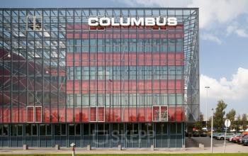 Exterior view of the Columbus building at Folkstoneweg, Schiphol Airport, ideal for office space rental.