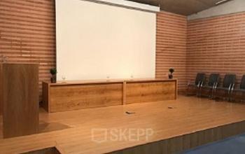 Alquilar oficinas Calle Leonardo da Vinci 20, Sevilla (5)