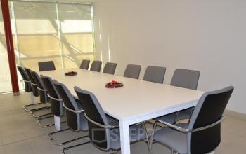 Alquilar oficinas Calle Leonardo da Vinci 20, Sevilla (3)