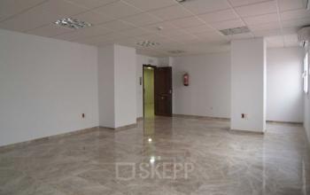 Alquilar oficinas Avenida República Argentina 27, Sevilla (1)