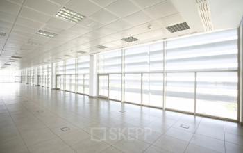 Alquilar oficinas Calle Albert Einstein 93 C, Sevilla (3)