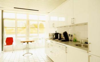 Vollständig eingerichtete Küche an der Münchnerstraße in Starnberg