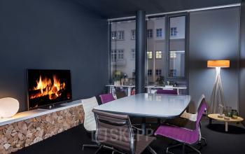 Sehr gemütliches und exklusives Kaminzimmer in Berlin an der Lautenschlagerstraße