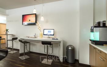 Tolle Business-Lounge im Bürogebäude in Stuttgart, Königstraße