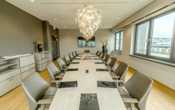 Beeindruckender Konferenzraum im Business Center in Stuttgart-Mitte