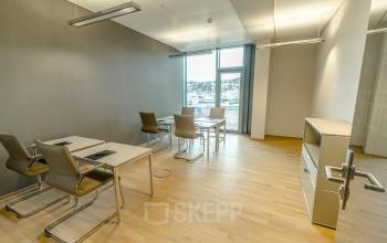 Miete ein Büro mit einer wunderschönen Aussicht in Stuttgart Mitte