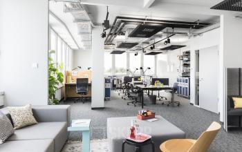 Großes helles Büro mit vielen Arbeitsplätzen zu Miete in Stuttgart Möhringen