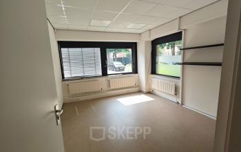 Bright office space with large windows at Bernadottelaan 13, Utrecht Kanaleneiland, perfect for those seeking office space rental.