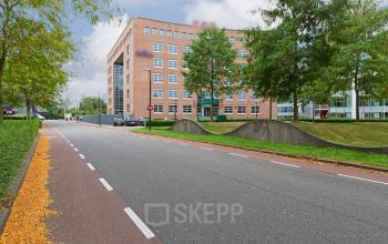 Exterior view of the office building located at Newtonlaan 115 in Utrecht Rijnsweerd, Utrecht.