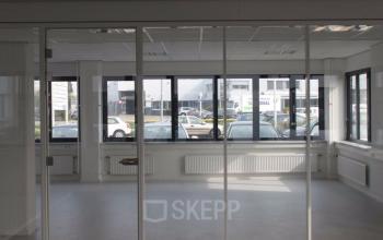 kantoorruimte kantoorpand muur parkeren Utrecht