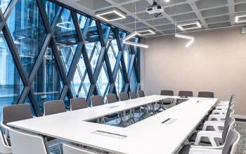sala konferencyjna w biurowcu nowy świat