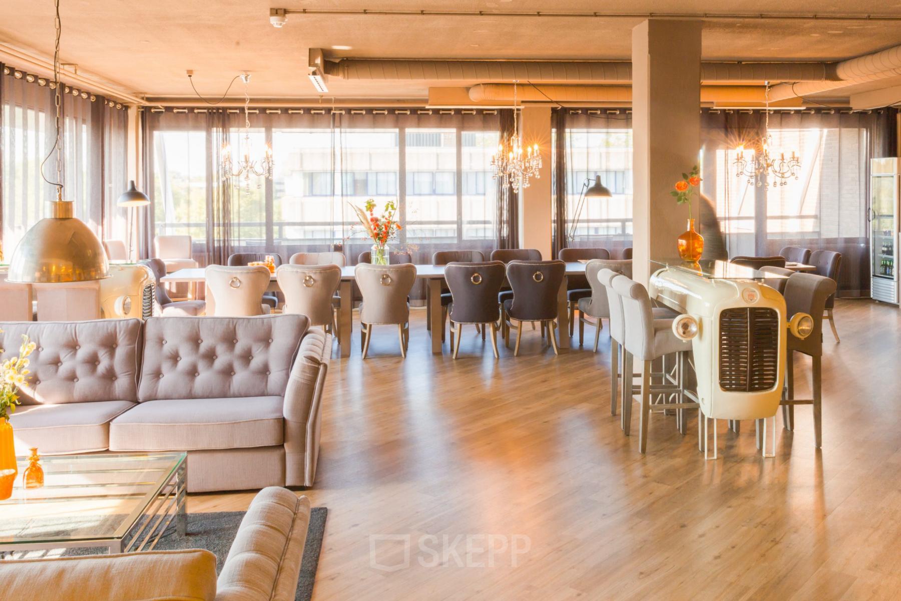 Spacious office lounge at Zaagmolenlaan 4, Woerden, with chic seating areas and stylish decor, perfect for informal meetings or relaxation.