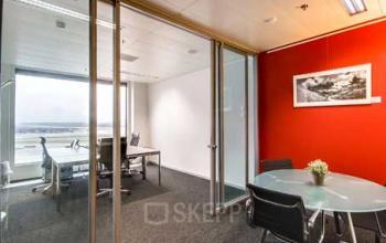 Modernes Büro mieten im Bürogebäude in Zürich