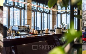 Moderne Bürofläche mieten im Herzen von Zürich City, Talacker 41, mit stilvoller Einrichtung und hellem Ambiente.