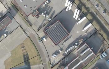 Aerial view of office space rental location at Pascalweg 6, Zwolle. Multiple buildings and parking areas visible, suitable as an office to rent.