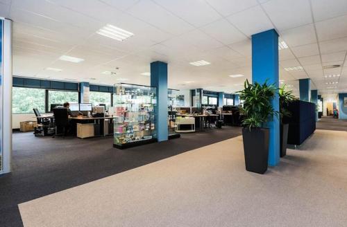 Binnenzijde kantoorruimte overzicht vloer Zwolle