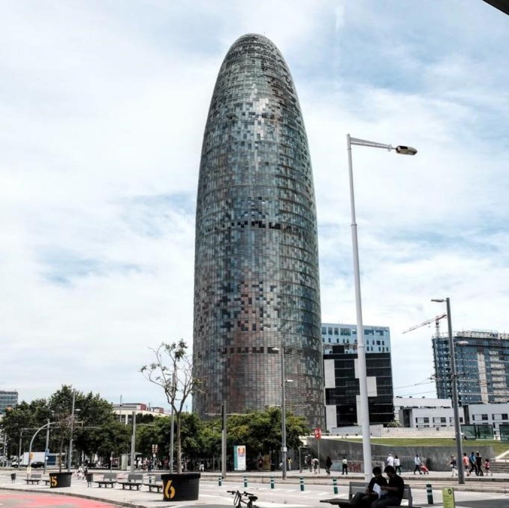 Una oficina desde la Torre Glòries en el 22@