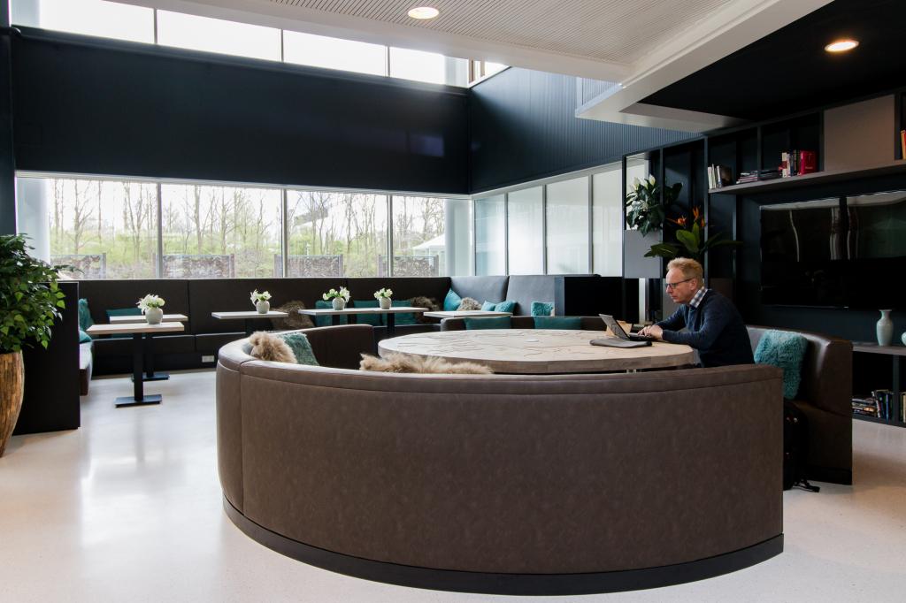 Open ruimte in het kantoorpand 