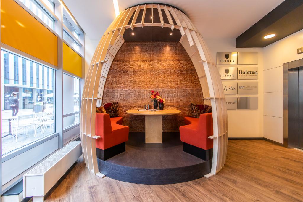 cozy-business-lounge