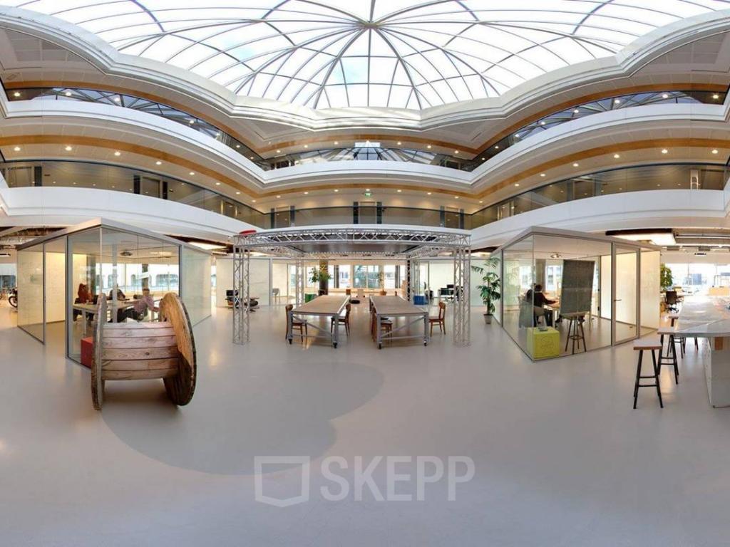 atrium open ruimte begane grond kantoorgebouw eindhoven